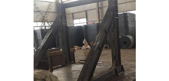 山西皮帶輸送機(jī)托輥承載量較大，保養(yǎng)也很重要